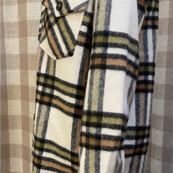 NWT RD Style Shacket - Picture 4 of 5